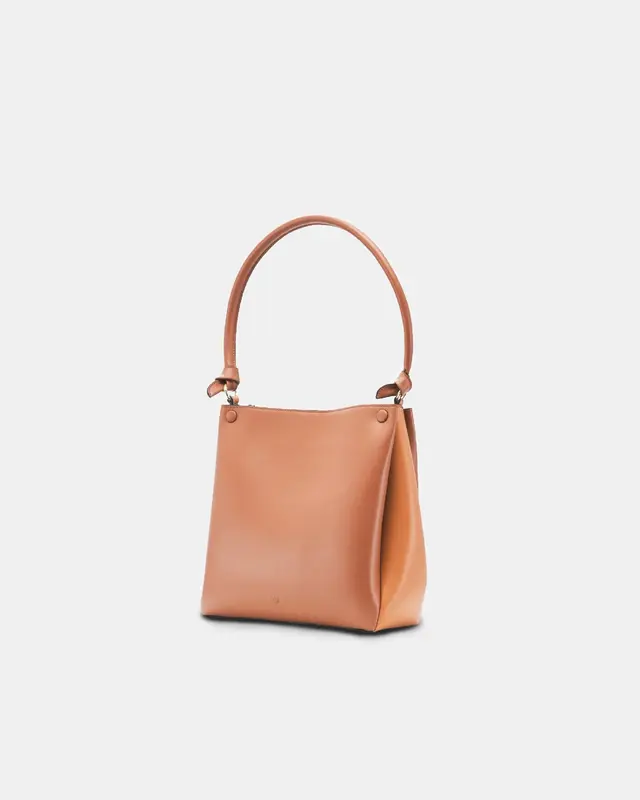 ?? Mini Two-Tone Tote Corn Leather | Color: Black x Oat