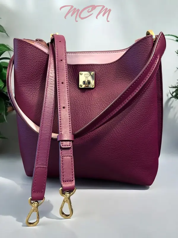 Pre-owned MCM Leather Shoulder Bags Grained Calfskin Medium Milla Hobo Purple