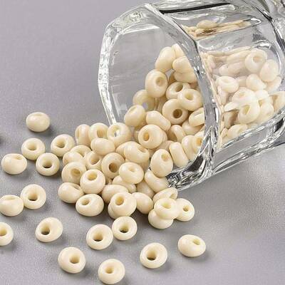 TOHO Short Magatama Beads