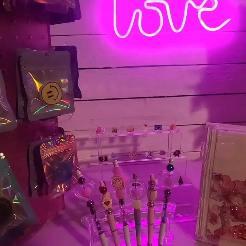 Live pen and accesory claims