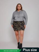 【Plus Size】 Camo Print Drawstring Waist Bodycon Skirt, Casual Street Short Skirt for Daily Wear, Women's Plus Size Bottom...