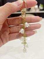 Faux Pearl & Flower Decor Keychain, Cute Keychain for Women & Girls, Fashion Accessories for Bag Decoration, Trendy All-match...