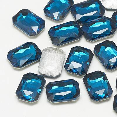 Pointed Back Glass Rhinestone Cabochons