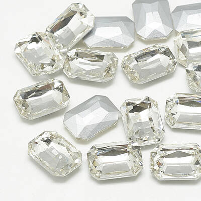 Pointed Back Glass Rhinestone Cabochons