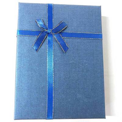 Cardboard Gift Boxes