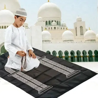 Muslim Prayer Rug Portable Travel Worship Praying Mat Waterproof Islamic Arab Kneeling Carpet Blanket Ramadan Gift