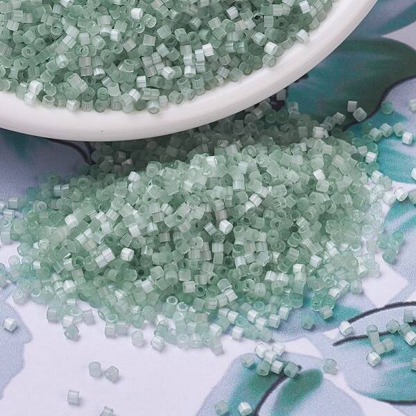 MIYUKI Delica Beads