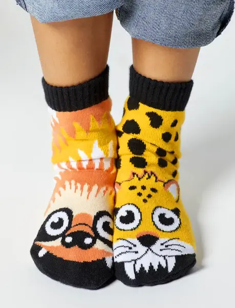 KIDS SLOTH & CHEETAH NO SLIP SOCKS | Size: KIDS SMALL