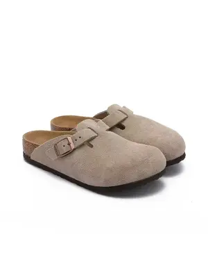 Birkenstock slippers for both men and women clogs