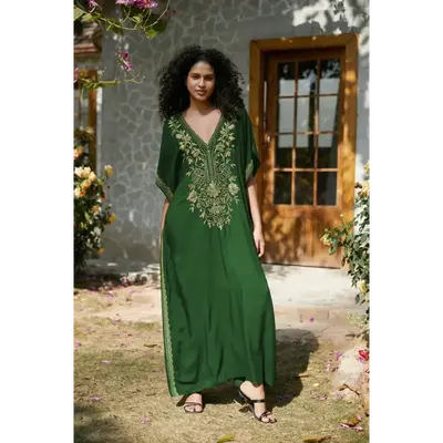 Arabic Clothing-ethnic Pattern Embroidery Batwing Sleeve Split Hem Kaftan Dress, Chic Modesty V Neck Dress for Summer, Casual...