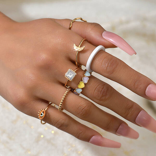 Elegant Vintage 6-Piece Set of Fashionable Simple Gold-Plated Rings for Women