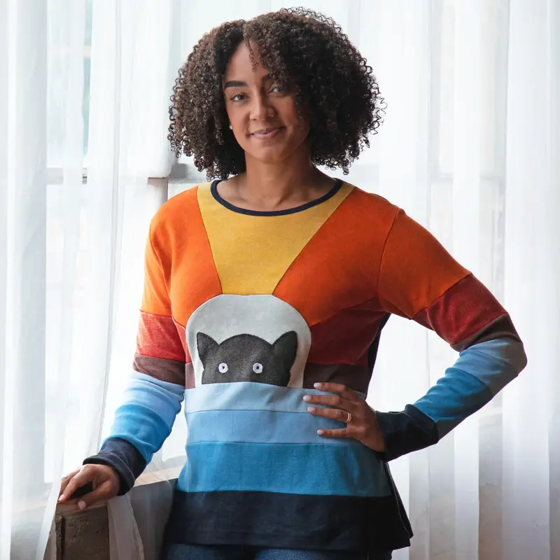 Peek-A-Boo Kitty Long Sleeve Top - M