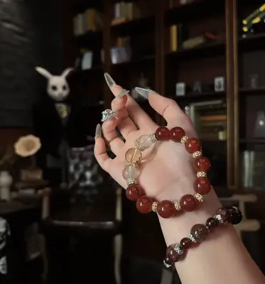 happy bag with handmade nails&crystal bracelets