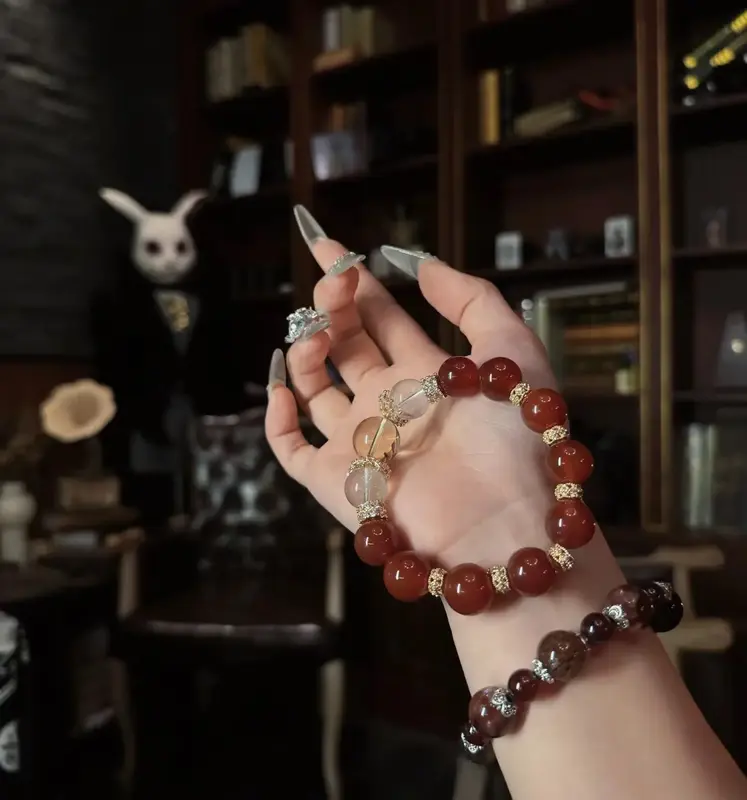 happy bag with handmade nails&crystal bracelets