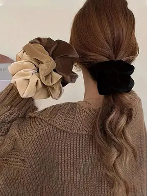 4pcs Women's Elegant Velvet Hair Scrunchie, Solid Color Hair Accessories for Daily Wear, Minimalist Headwear Suitable for Thi...