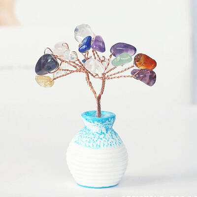 Resin Vase with Natural & Synthetic Chips Tree Ornaments