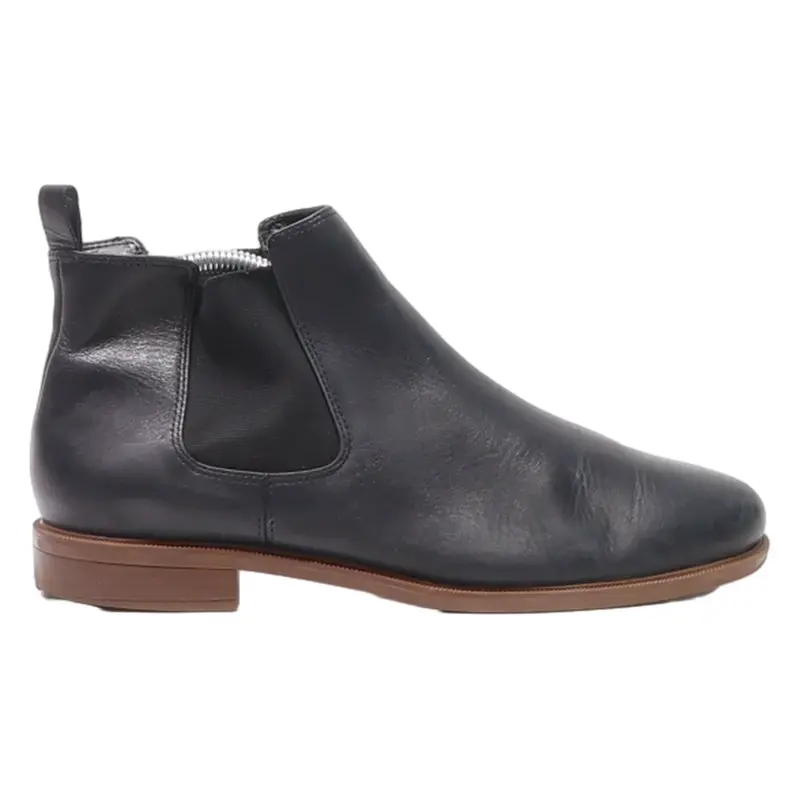 CLARKS Chelsea Boots Black Leather Womens UK 5.5