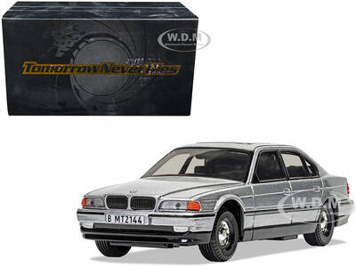 BMW 750iL Silver Metallic James Bond 007 Tomorrow Never Dies (1997) Movie Diecast Model Car by Corgi