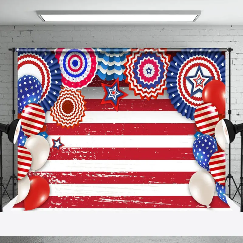 Retro Faded Wood USA Flag Floral 4th of July Backdrop - Aperturee