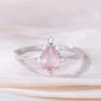 Unique 0.8CT Pear Cut Rose Quartz Engagement Ring Milgrain Band Rose Gold