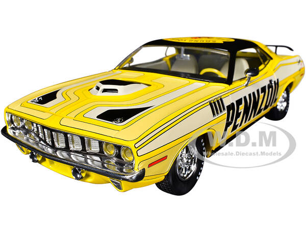 1971 Plymouth Barracuda 440 Yellow with Gray Stripes and Black Top \