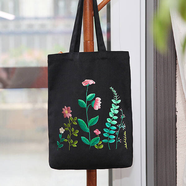DIY Flower Pattern Tote Bag Embroidery Kit