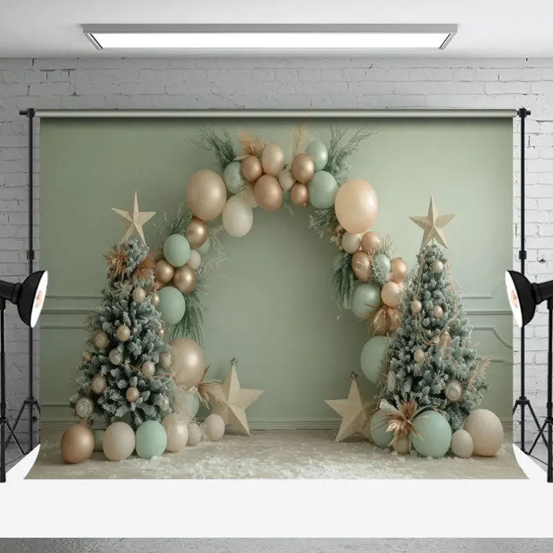 Green Wall Arch Balloon Star Christmas Tree Backdrop