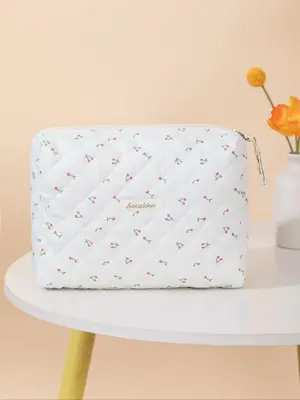 Women's Cute Quilted Soft Large Capacity Portable Storage Makeup Bag, Berry & Polka Dot Pattern Cosmetics Bag, Versatile Bag ...