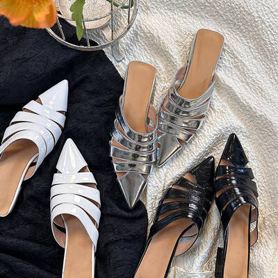 CHIKO Kailie Pointy Toe Block Heels Clogs/Mules Shoes