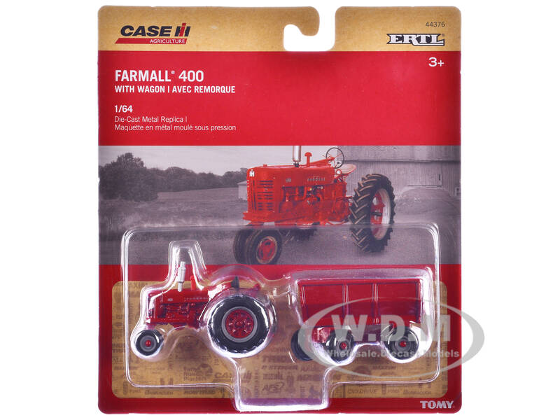 Farmall 400 Tractor Red with Wagon \