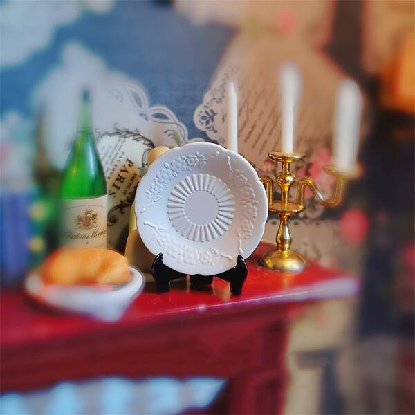 Alloy Round Dining Plates
