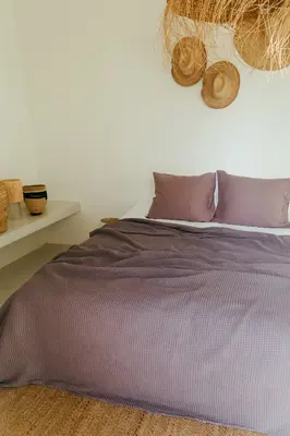 Linen waffle bed throw in Dusty Lavender | Size: 53x81