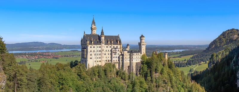 King Ludwig II’s Fairytale Castles: A Guide to Hohenschwangau and Neuschwanstein