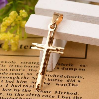 Ion Plating(IP) 304 Stainless Steel Cross Pendants