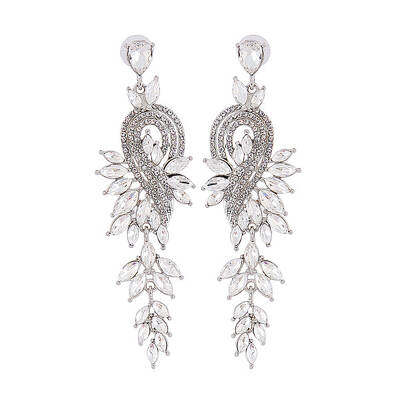 Sparkling Diamond Earrings for Women - Elegant and Chic Statement Jewelry