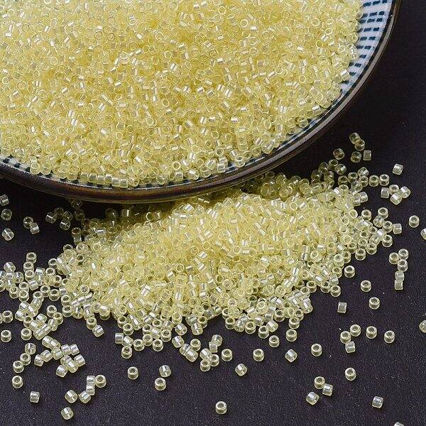 MIYUKI Delica Beads