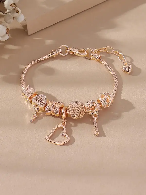 Fashion Hollow out Heart & Butterfly Charm Bracket, Fashionable Heart Key Charm Chain Matching Bracelet for Women for Daily D...