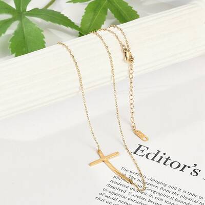 Ion Plating(IP) 304 Stainless Steel Religion Curved Cross Pendant Cable Chain Necklaces for Women