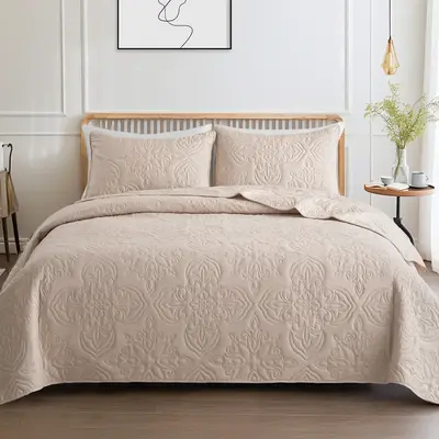 Whale Flotilla Soft Queen Quilt Bedding Set for All Seasons, Vintage Damask Ultrasonic Full Size Quilts Set, Lightweight Reve...