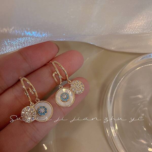 Vintage Flat Round Stainless Steel Enamel & Crystal Rhinestone Stud Earrings for Women