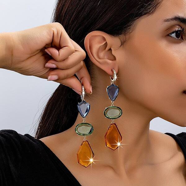 Teardrop with Oval Zinc Alloy Dangle Stud Earrings
