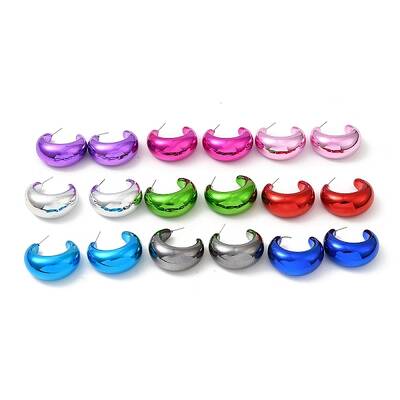 Arch Acrylic Stud Earrings