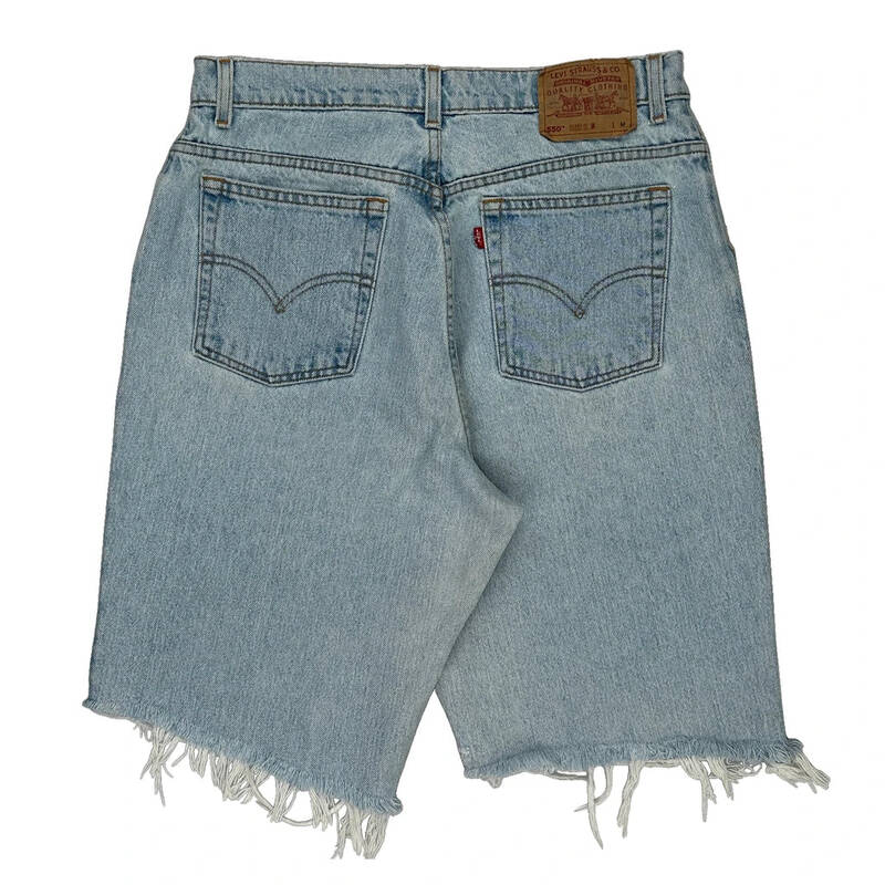 550 Levis Denim Shorts - 34W 10L Light Wash Denim