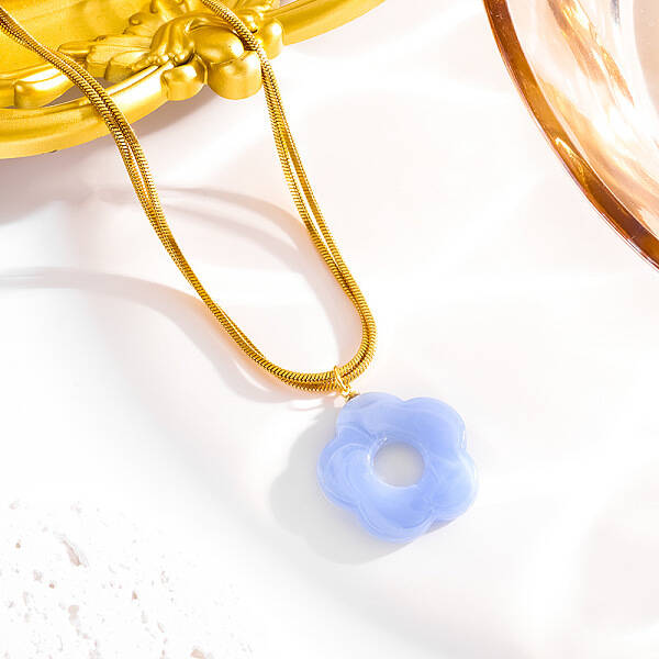 5-Petal Flower Acrylic Pendant Necklaces