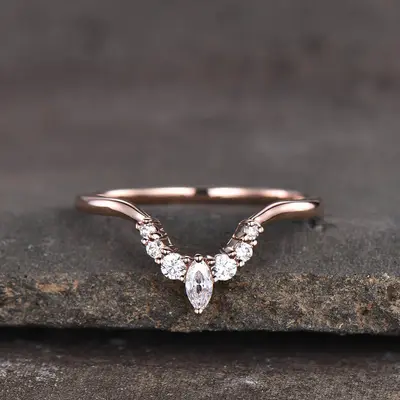 Moisannite Wedding Band Lucia 14K/18 Rose Gold