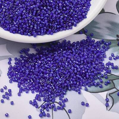 MIYUKI Delica Beads