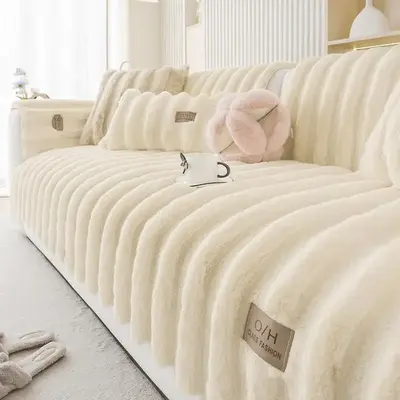 Solid Color Faux Fur Sofa Cover, 1 Count Non-slip Soft Comfortable Sofa Protector, Couch Protector for Home Living Room Dormi...