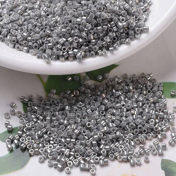 MIYUKI Delica Beads