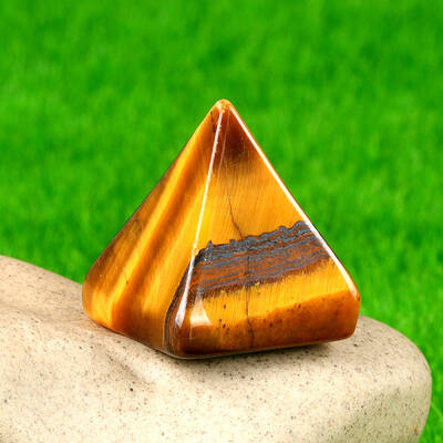 Natural Tiger Eye Healing Pyramid Figurines