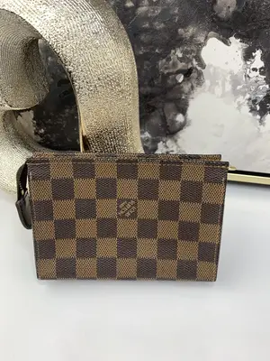 Pre-owned Louis Vuitton canvas Toiletry Bags Toiletry 15 Cosmetic Pouch